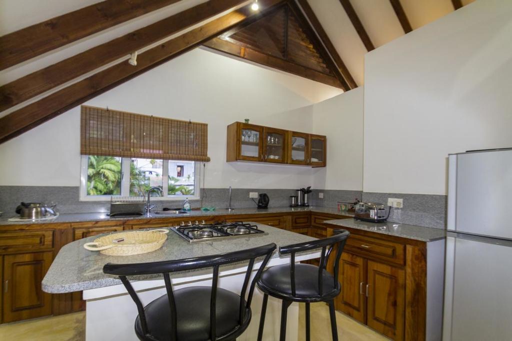 La Batie Selfcatering Apartment โบวาลง ภายนอก รูปภาพ